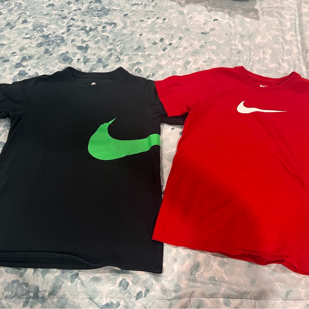 2 boys youth large Nike logo t shirts, good used condition